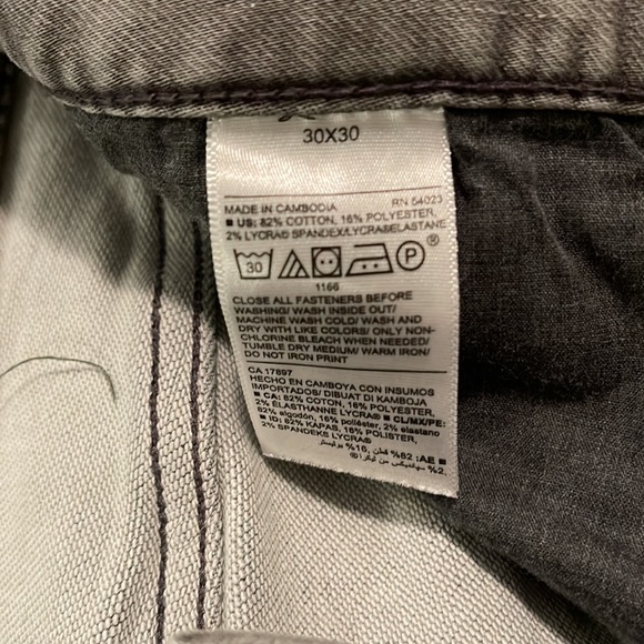 Old Navy Slim Fit Gray Jeans. Never worn. - Picture 3 of 4